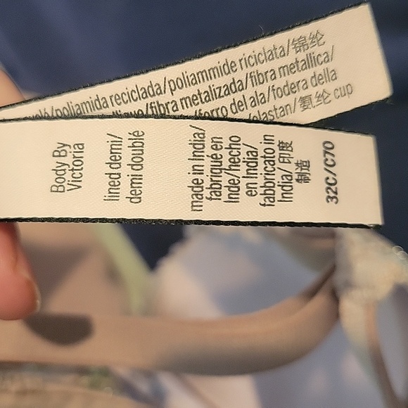 Body by Victoria bra 32C - Picture 2 of 2